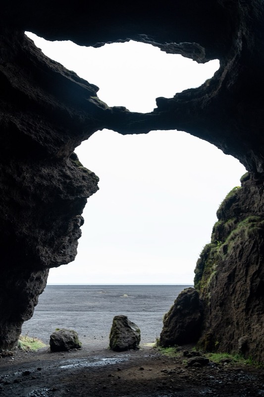 Gígjagjá / Yoda Cave (Hjörleifshöfði)