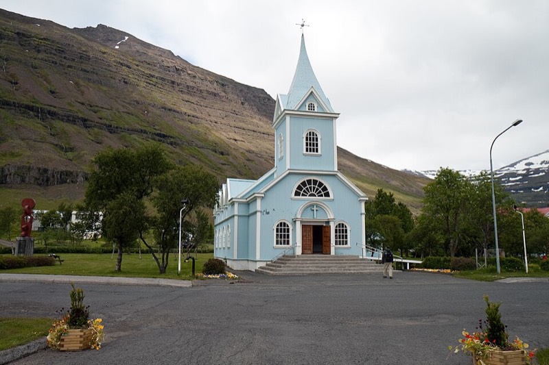 Seyðisfjörður (via arcobaleno)